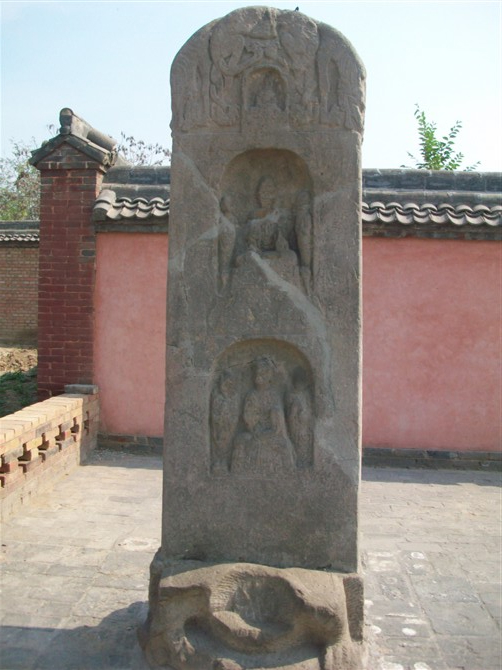  p>"杏花碑",即司马温公墓神道碑.
