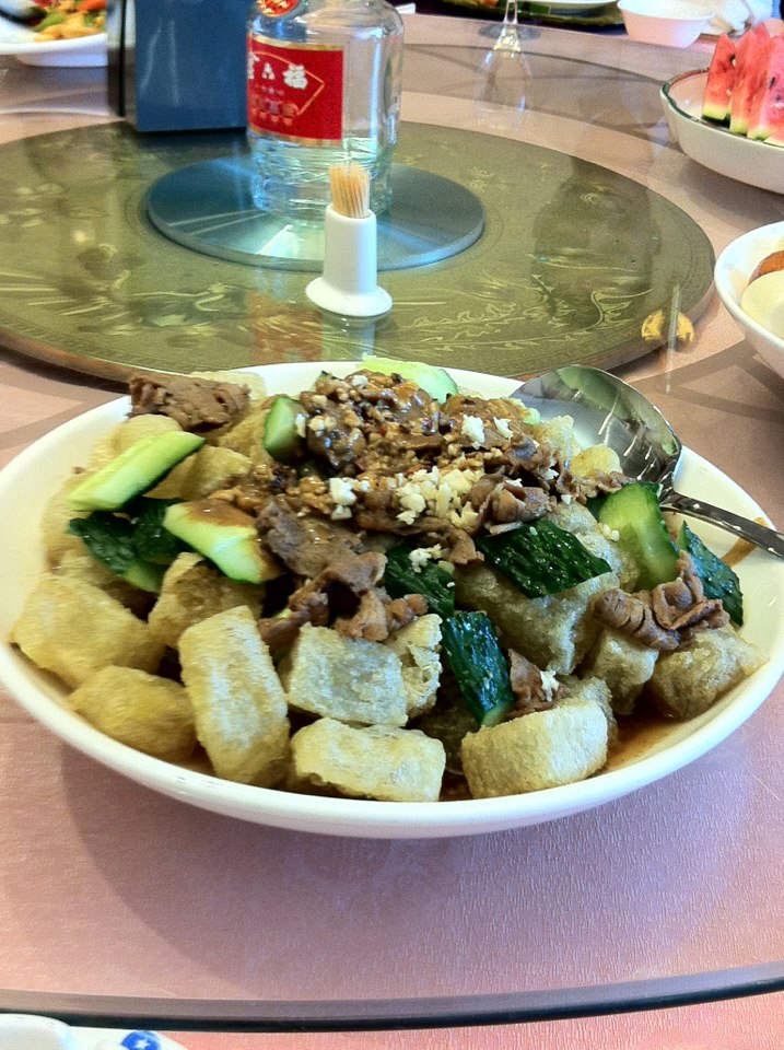 data-id="gn7nadn5hr">利雅德食府(吉源商城店)是一家餐馆,位于吉林市