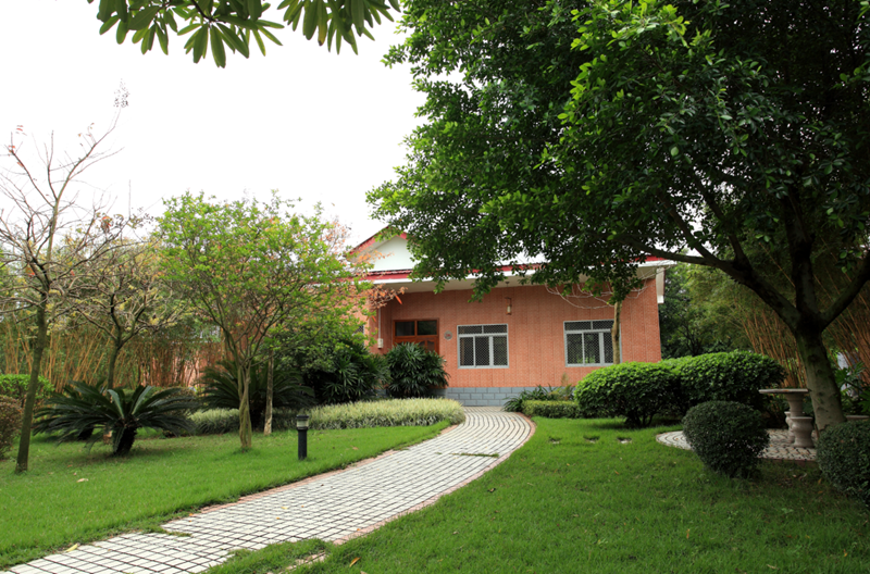  p data-id="gnwm9or240">花都宝桑园位于广州市花都区缠岗村山前大道