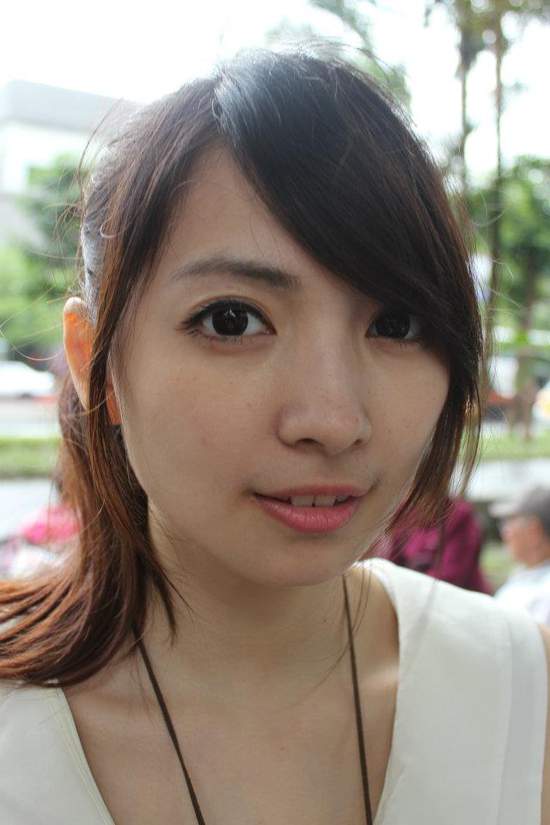  p>阿喜妹,演员,本名林育品,毕业于文化大学劳工关系暨人力资源学系