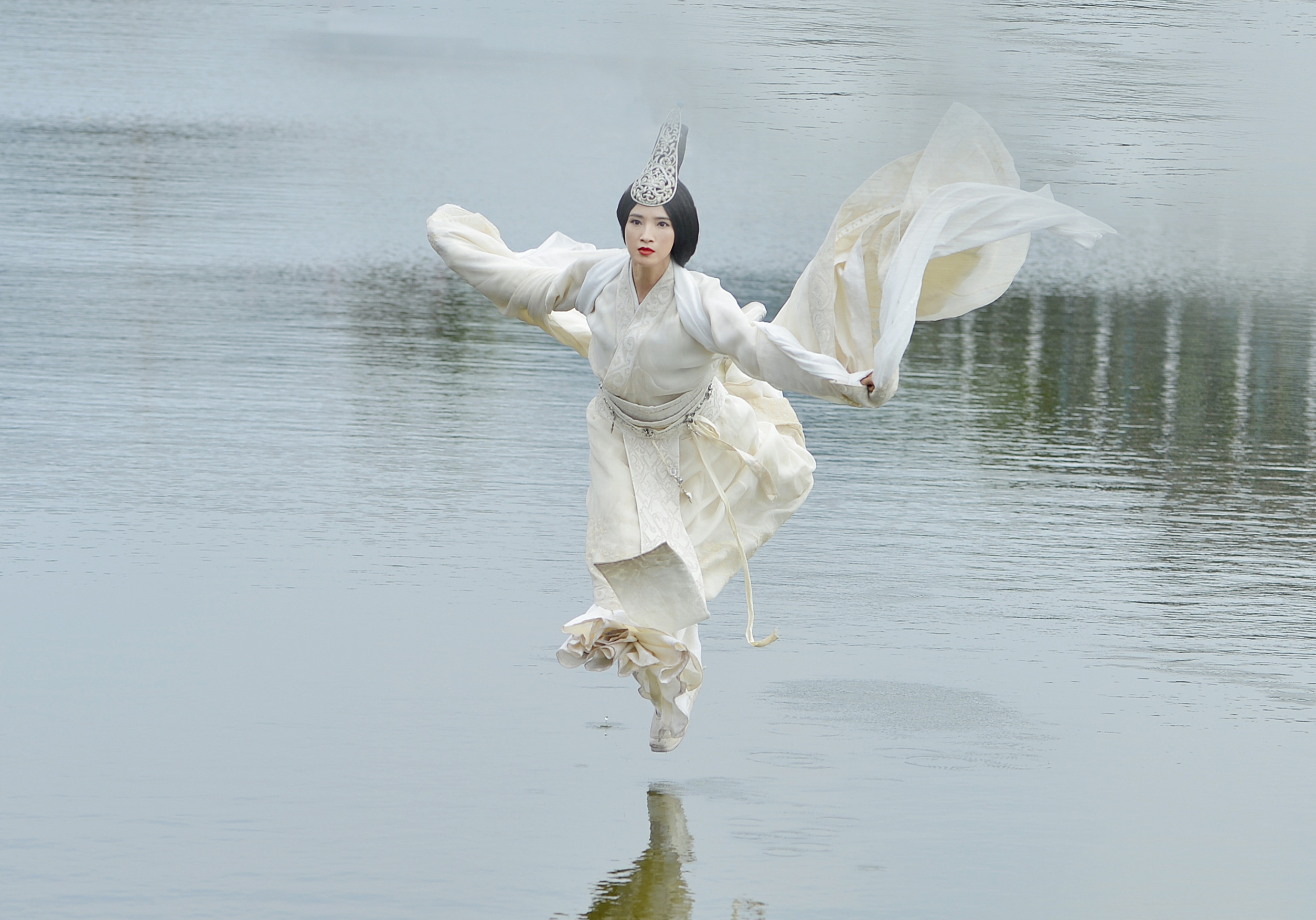  p>龚蓓苾,1978年2月21日出生于福建省泉州市石狮市,中国内地女演员