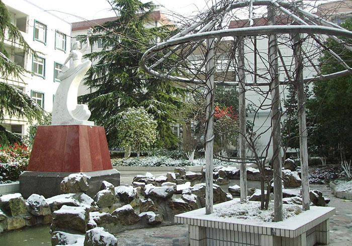 上海海事大学附属北蔡高级中学