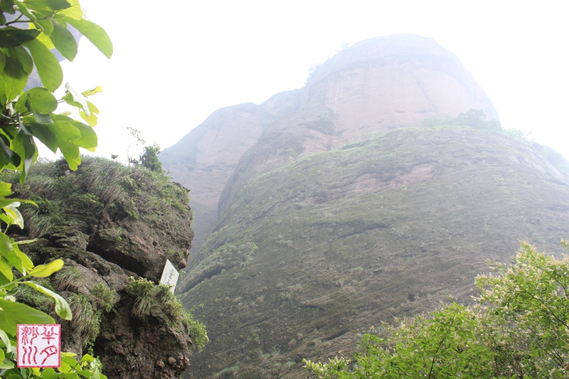  p data-id="go0oh6mlfp">一线天,是我国名山奇峰中常有的石景,因两壁