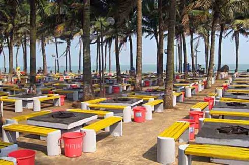 假日海滩烧烤园