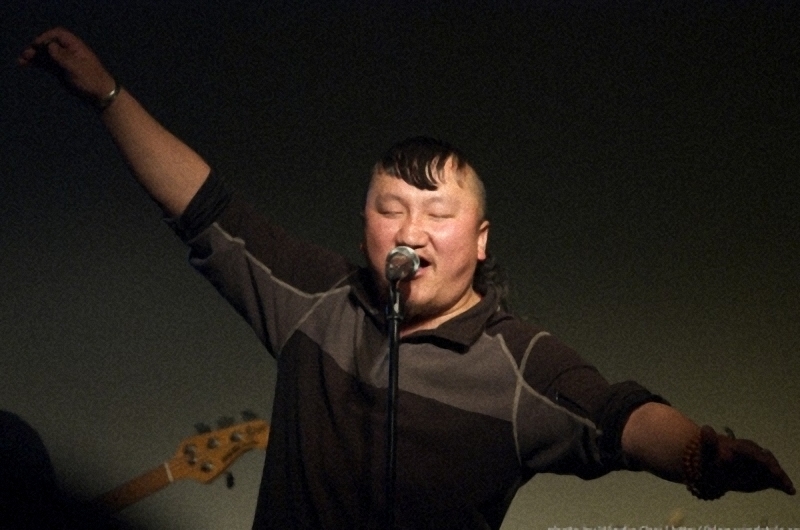  p>杭盖乐队,成立于2004年,由伊立奇,义拉拉塔,胡日查,蒙大,艾伦,钮鑫