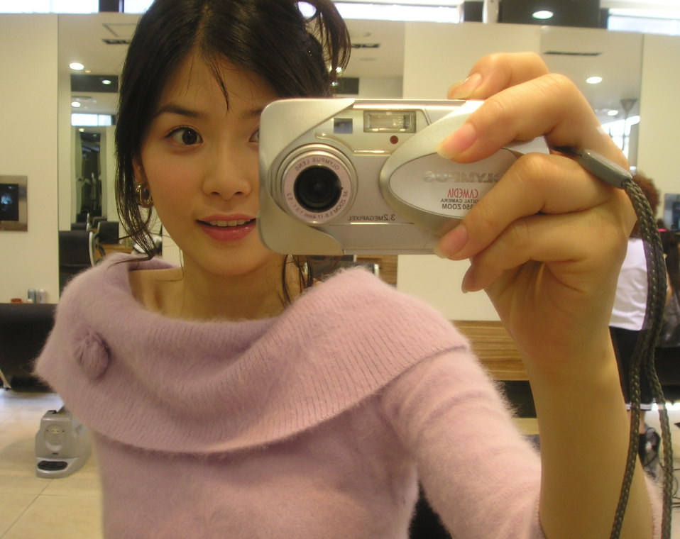  p>李宝英(         ),1979年1月12日出生于首尔,韩国女演员.