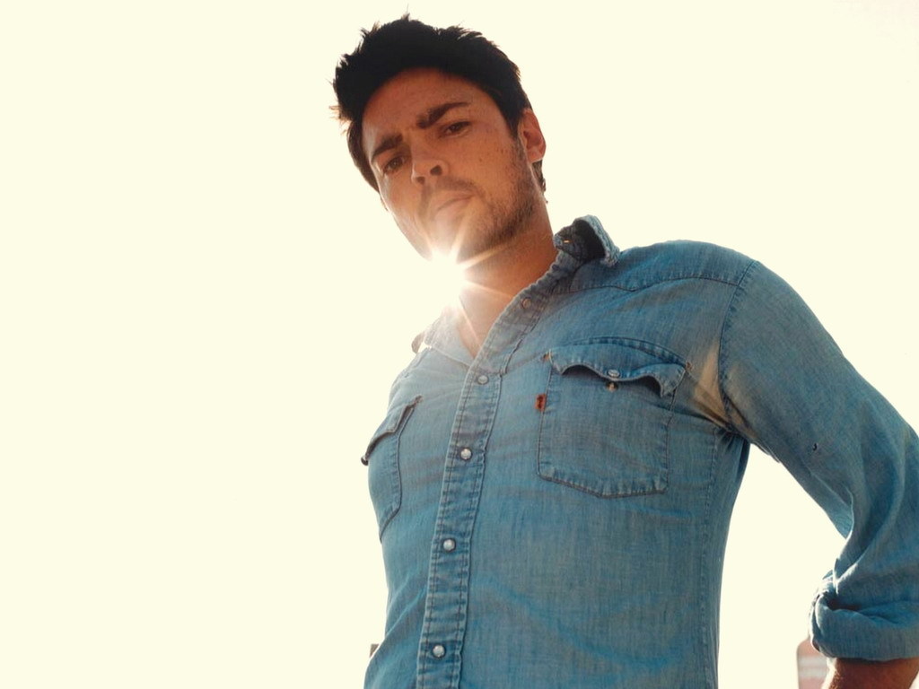  p>卡尔·厄本(karl urban),1972年6月7日出生于新西兰惠灵顿,新西兰