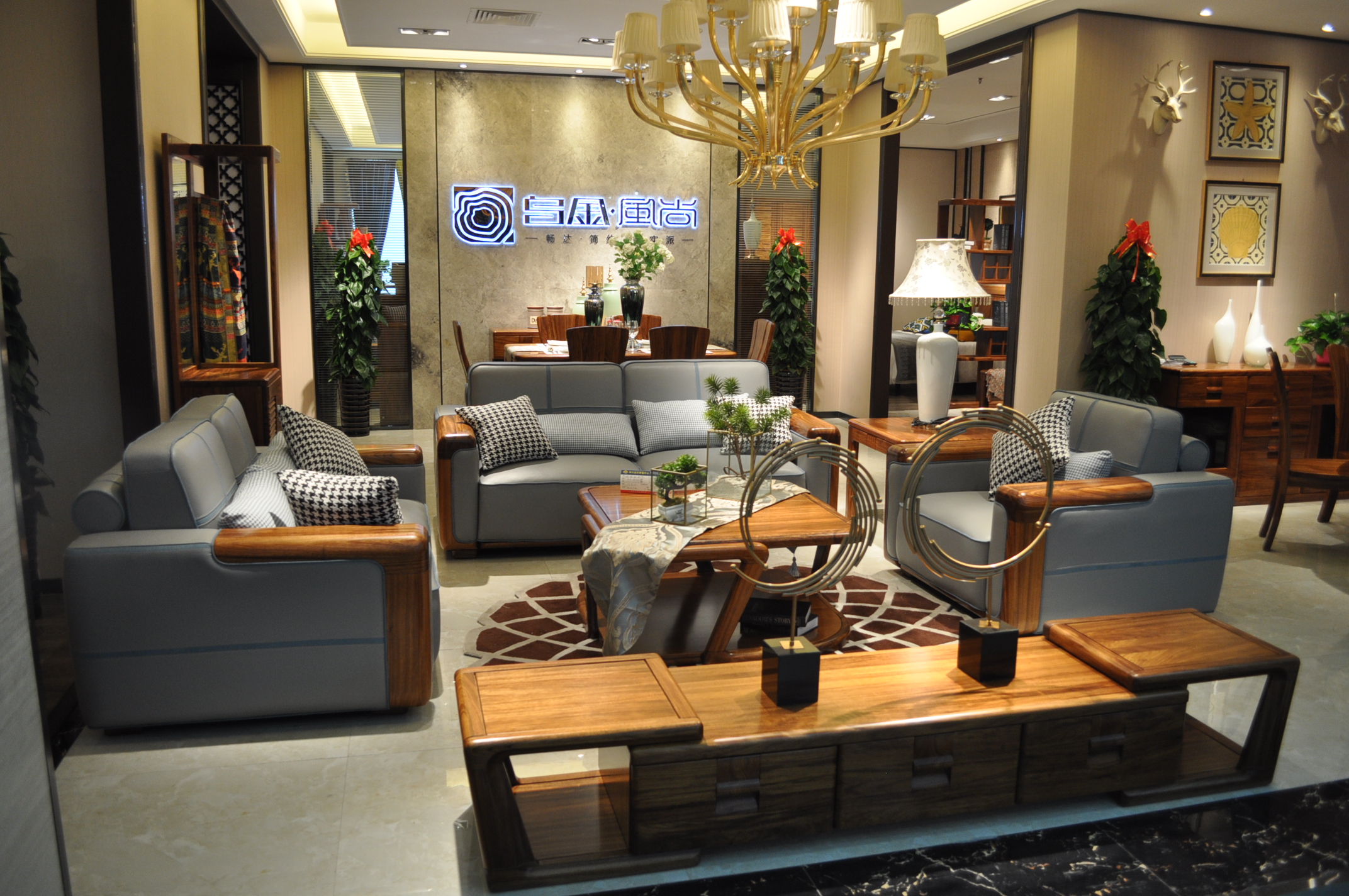  p data-id="gnwmicrpxb">珍荣家私,是天津市振兴家具有限公司旗下