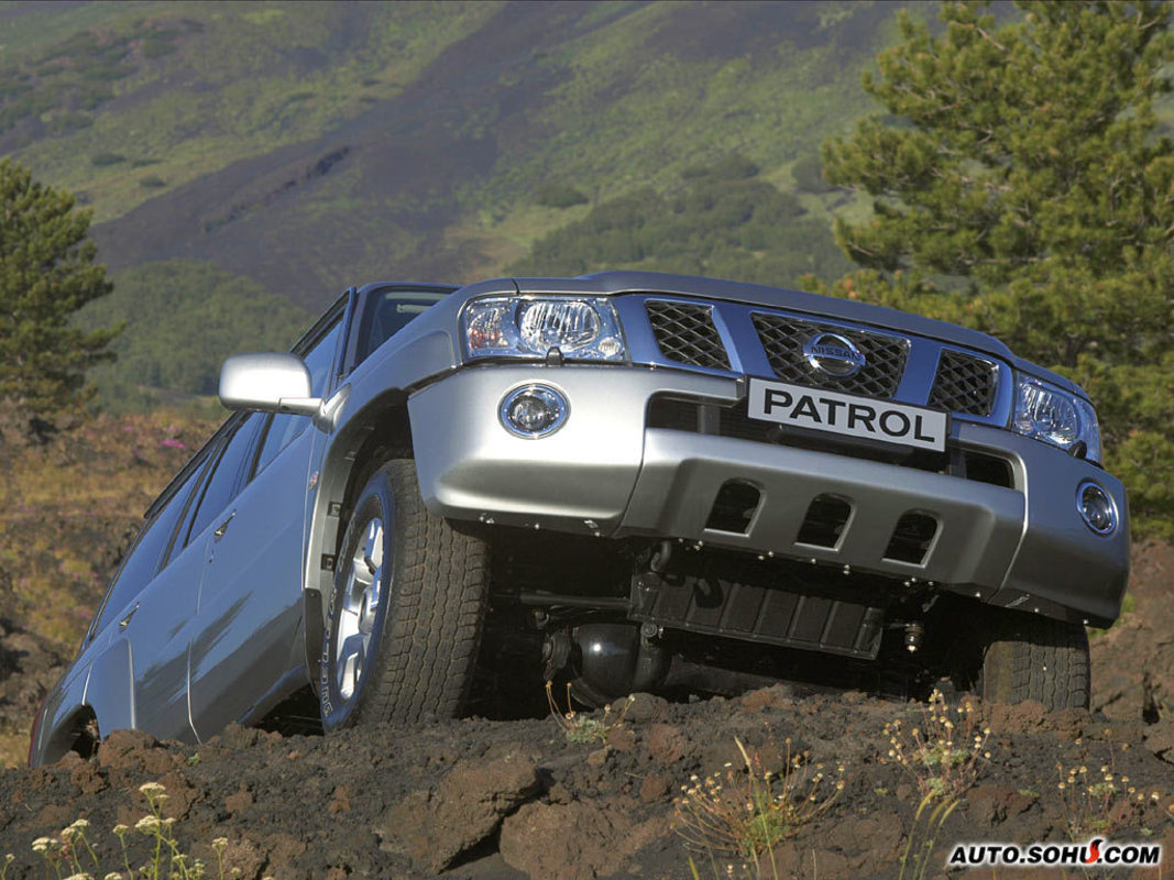  p>途乐(patrol)是日产汽车首款全尺寸suv,第六代在2010年初发布.