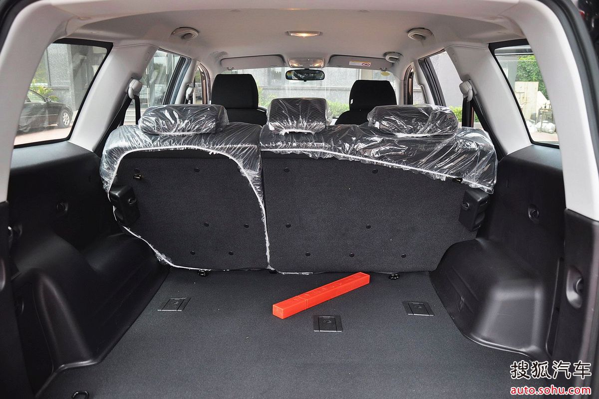 哈弗h3很好的继承了suv车型空间大,越野能力强的特点,同时将舒适性更