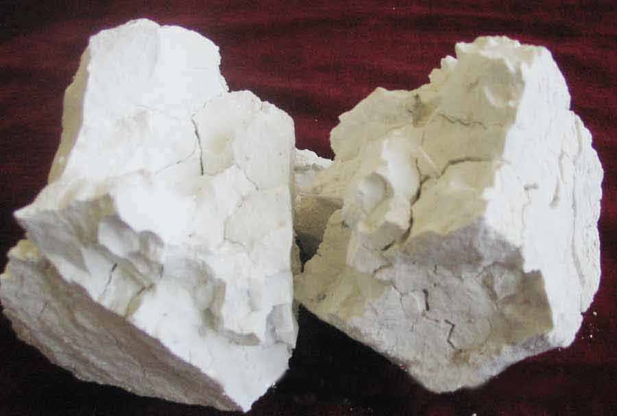 也称胶岭石,微晶高岭石