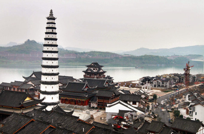  p>文峰塔矗立于 a target="_blank" href="/item/宁海/1086789" data