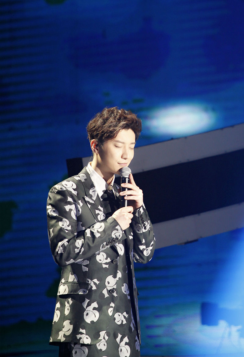  p>乔任梁 i>(1987年10月15日-2016年9月16日) /i>,出生于上海市,中国