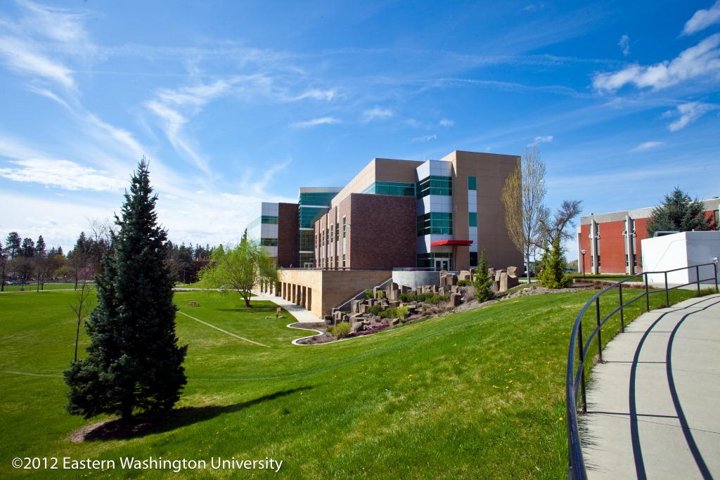 东华盛顿大学