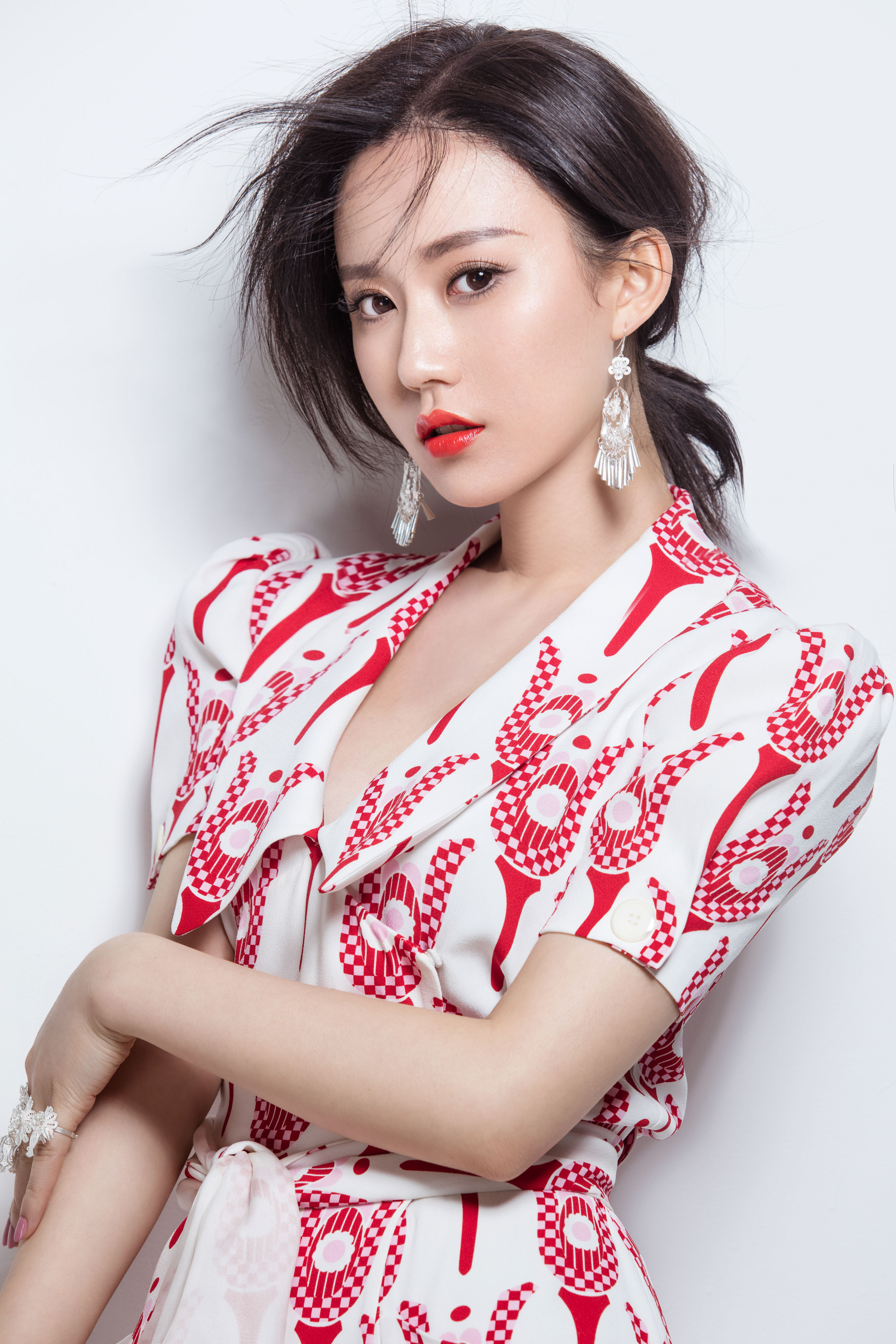 杨西音子