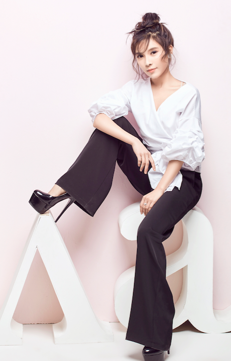  p>那朵,出生于山东省菏泽市,中国内地女演员,模特.