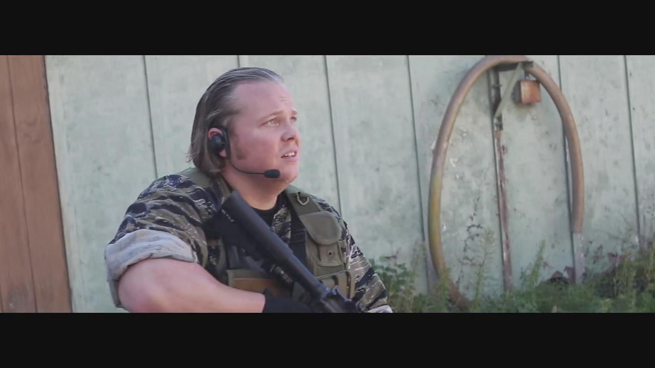 to duty)是由aleksandar ivicic执导的一部动作,科幻,惊悚类型的电影