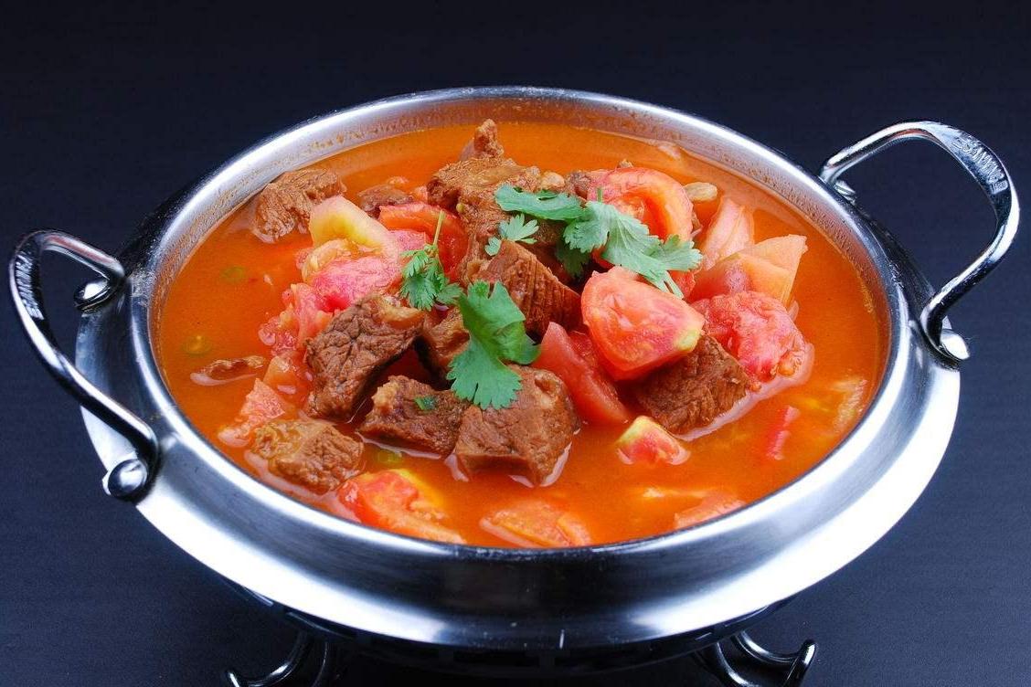 西红柿牛肉煲