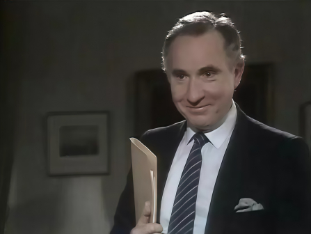 是，首相（英国1986年西德尼·洛特比与彼得·惠特莫尔联合执导的系列喜剧）_百度百科