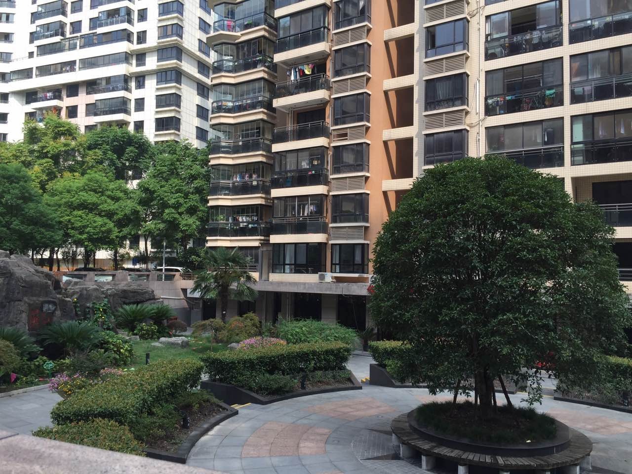  p>九龙盛汇(黄浦丽园)占地3.