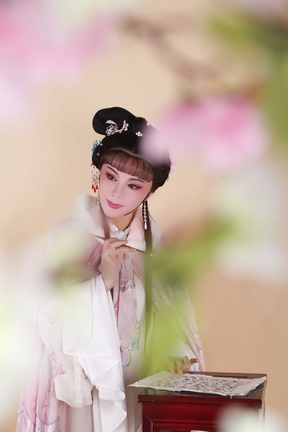  p data-id="tdebm0yrkqye">余玉婵,越剧演员,越剧戚派再传弟子, a