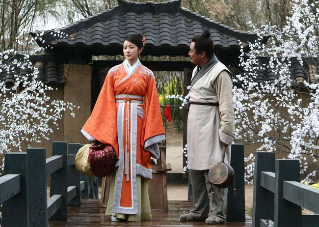 《孔雀东南飞》是刘兰芝夫妻、婆媳、刘兄联袂出演的悲情大片？_百科TA说