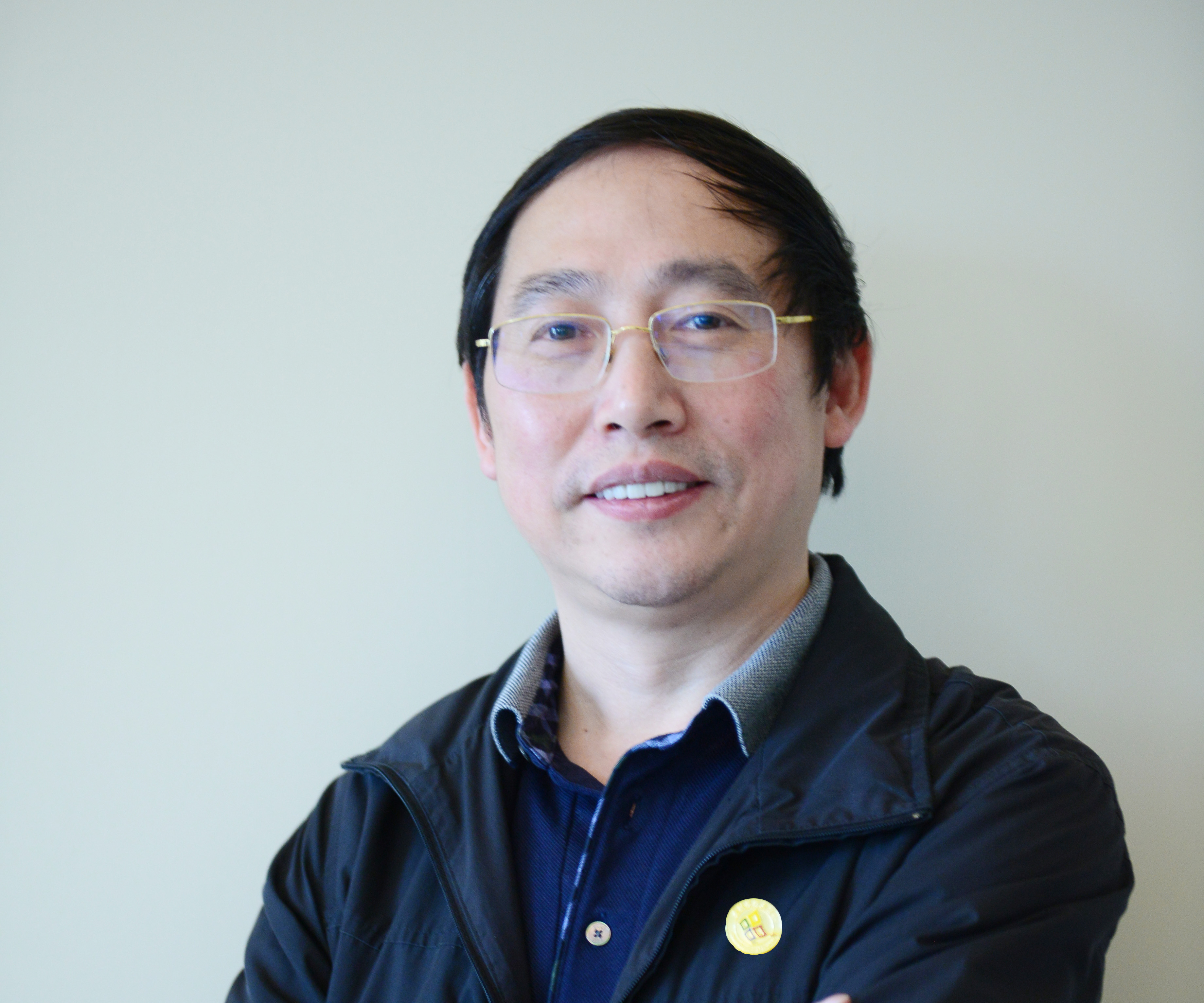 四川省企业经济促进会副会长,四川岷山集团有限公司董事长