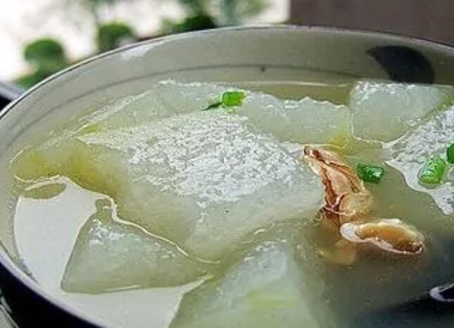 生地龙骨冬瓜汤