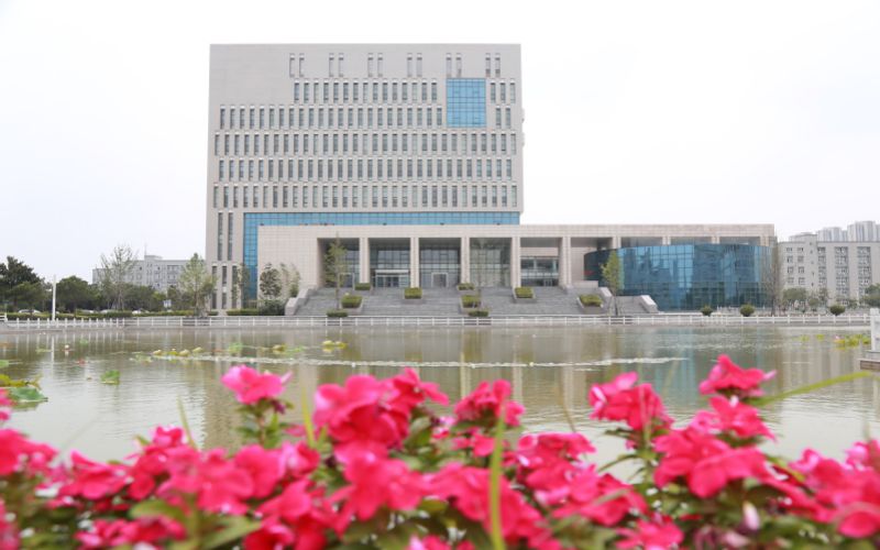 河南机电职业学院