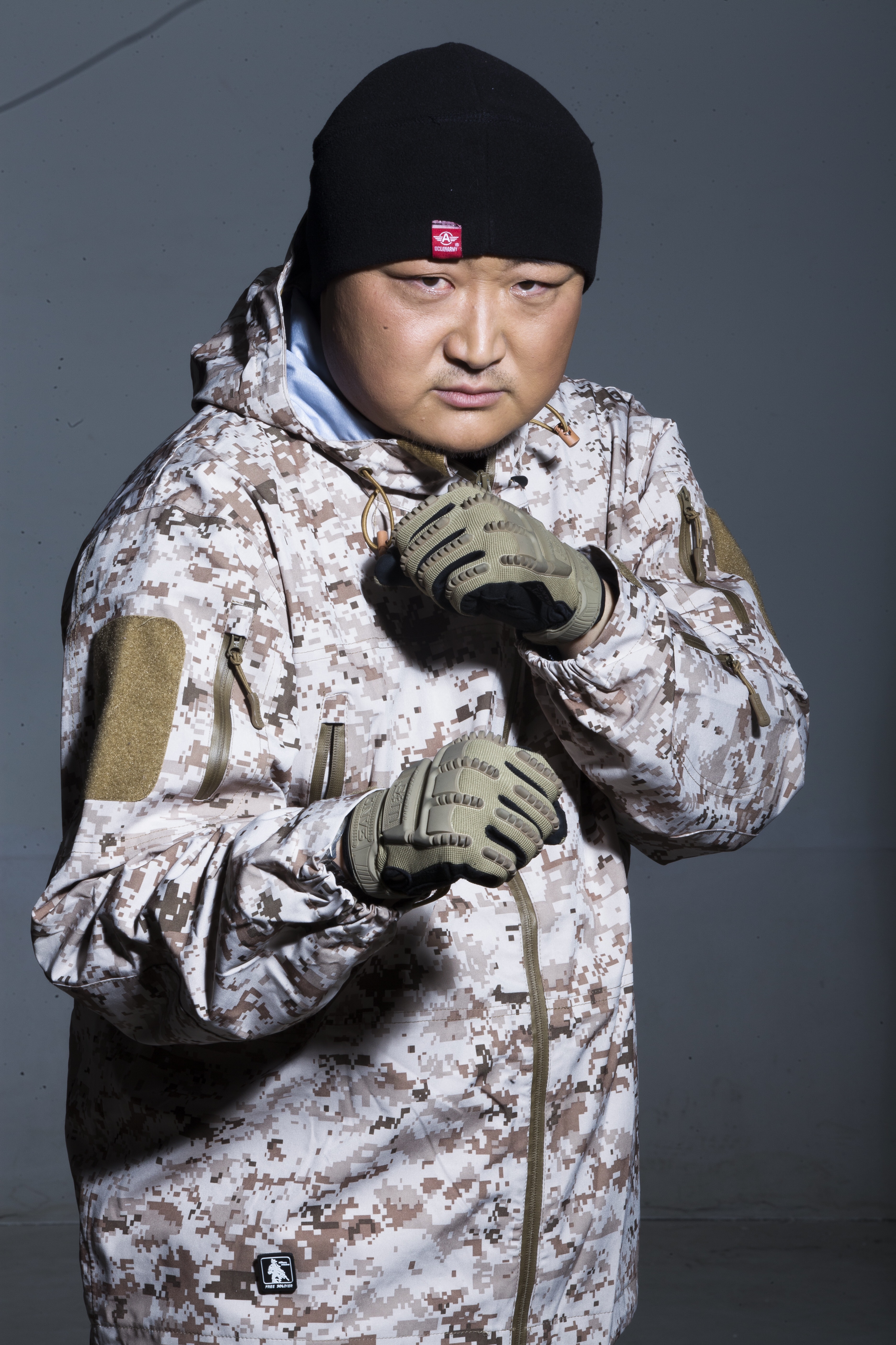  p data-id="svjtpt1cybzk">张海峰,中国内地影视男演员.