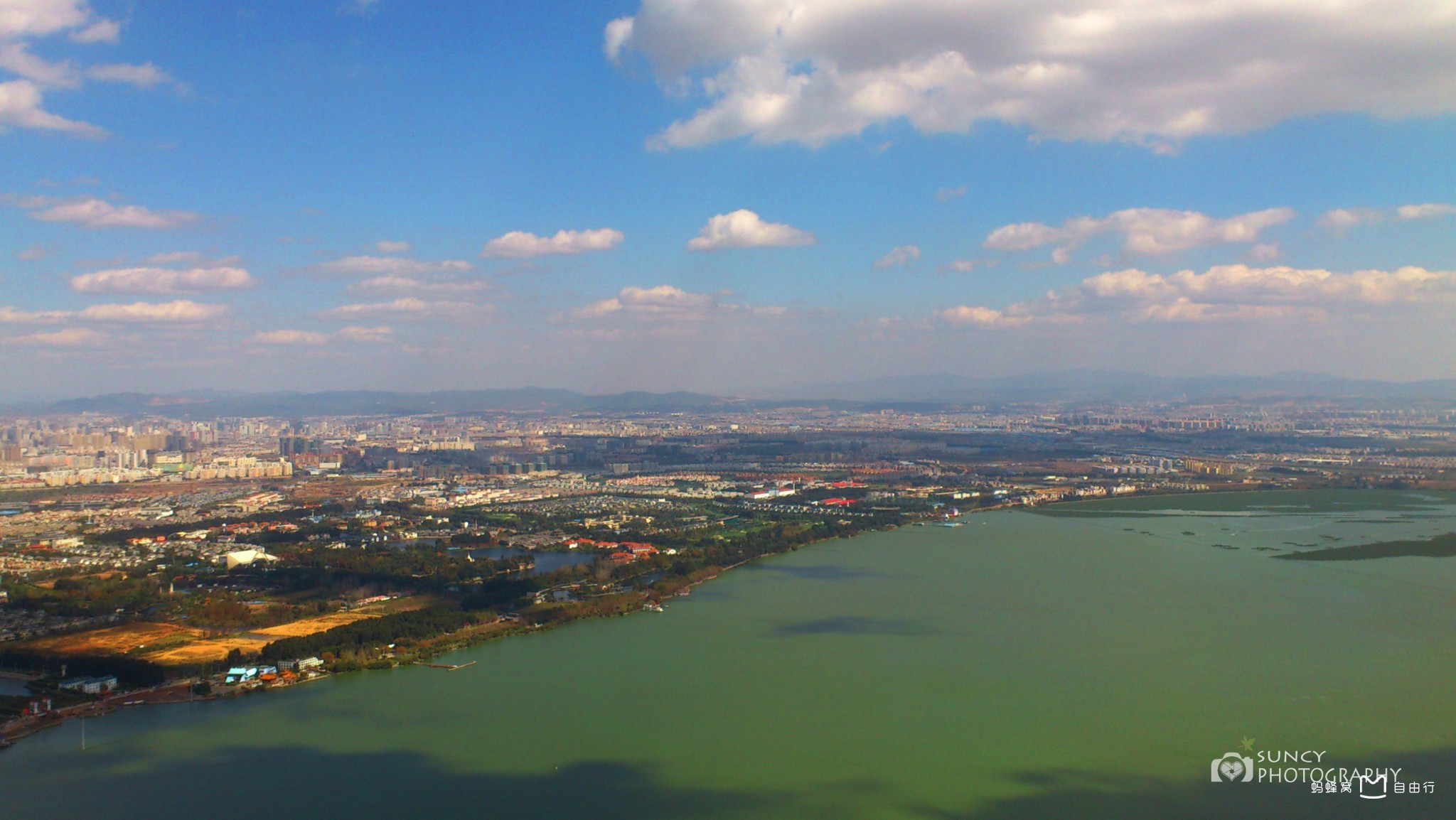  p>昆明西山森林公园位于昆明西郊有"高原明珠"之称的滇池湖畔,距市区