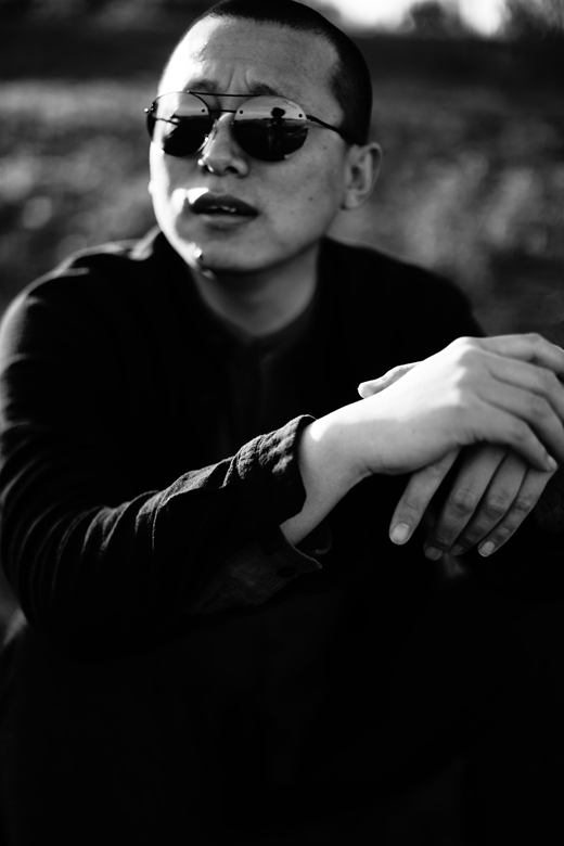  p data-id="gnvk4go3tl">贺国丰,音乐人,歌手,画家.