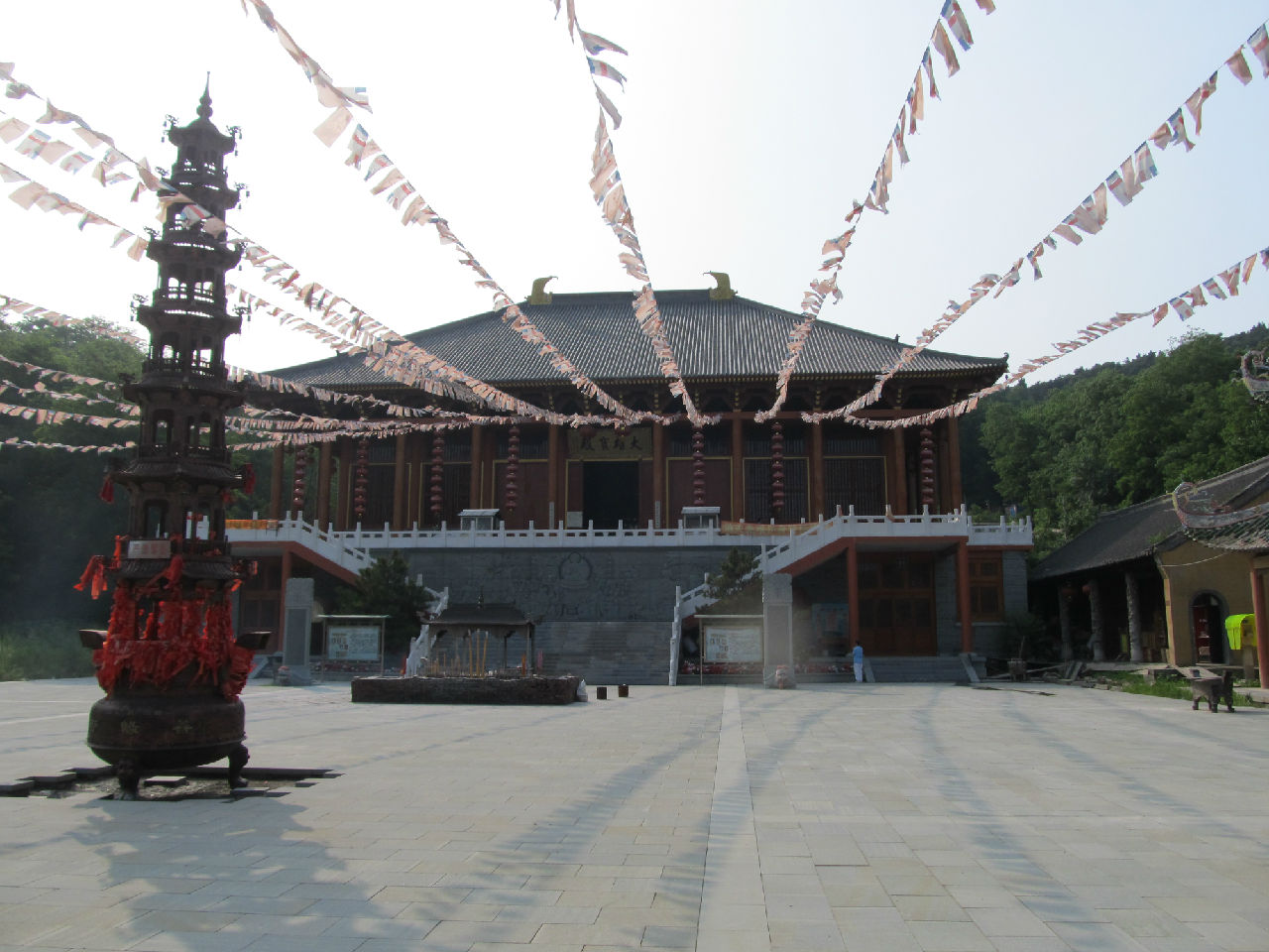  p data-id="gnwofgngn1">善缘寺(圣水寺,宝泉山)坐落于抚顺市高湾