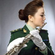 职茵军装照