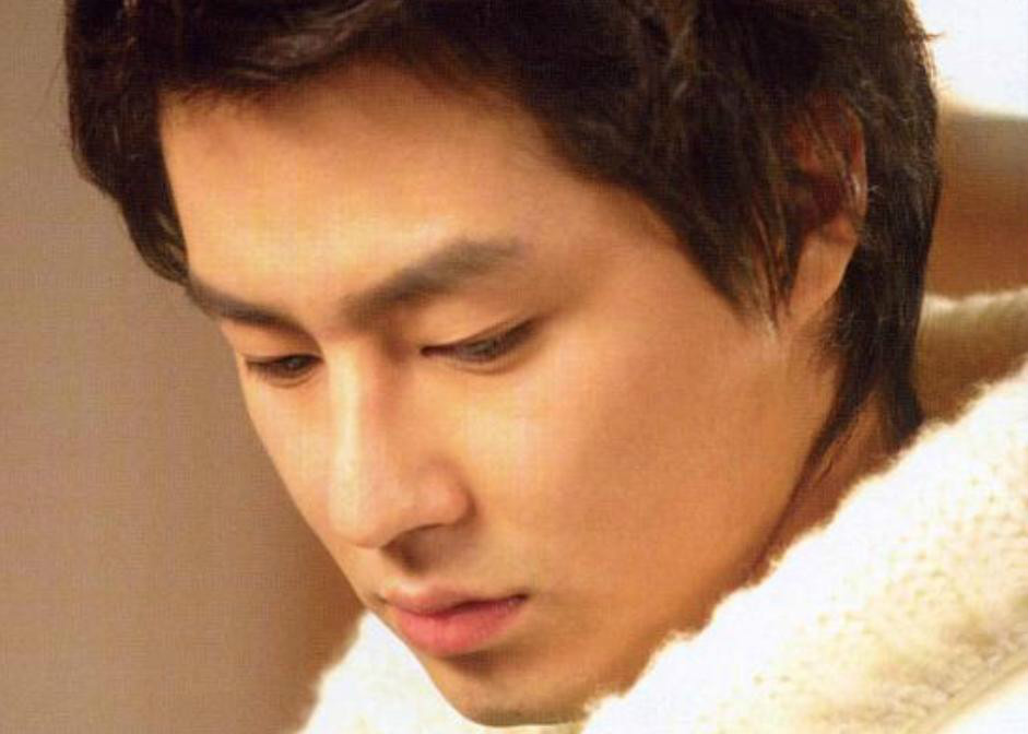  p>赵寅成(         ,zo in sung),1981年7月28日出生于韩国首尔市.