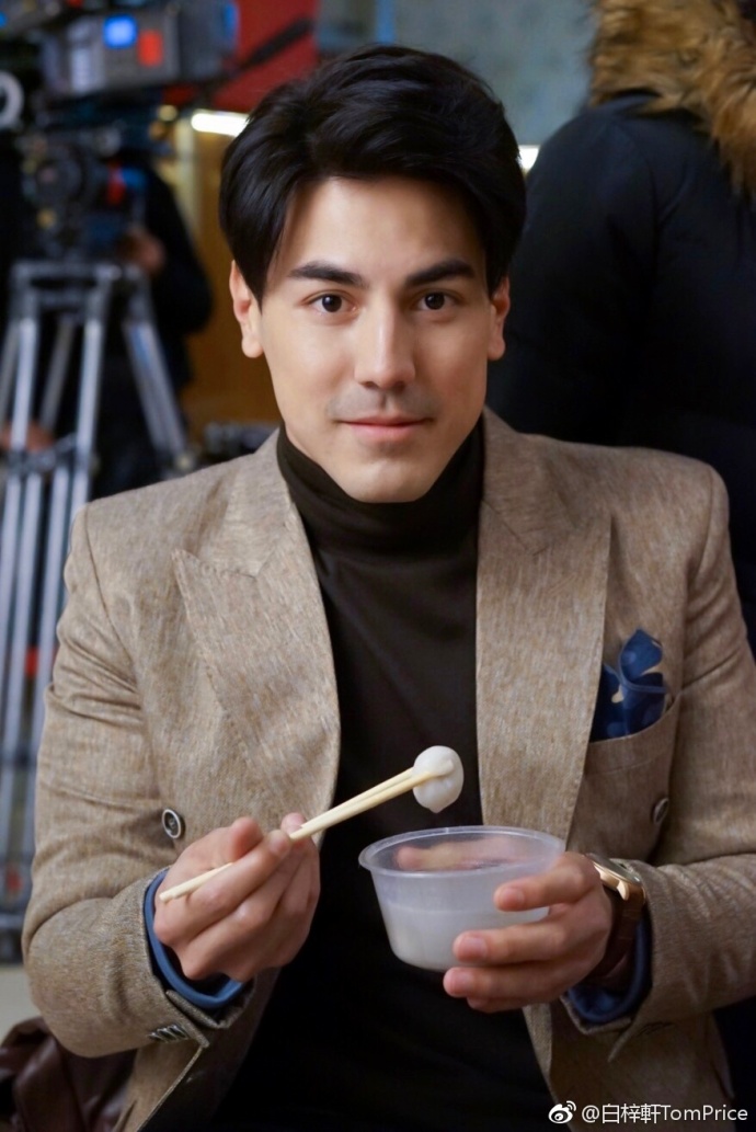  p>白梓轩(tom price),1985年11月1日出生于香港,华语影视男演员,模特