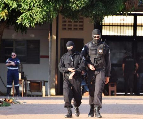 巴西两监狱帮派斗殴