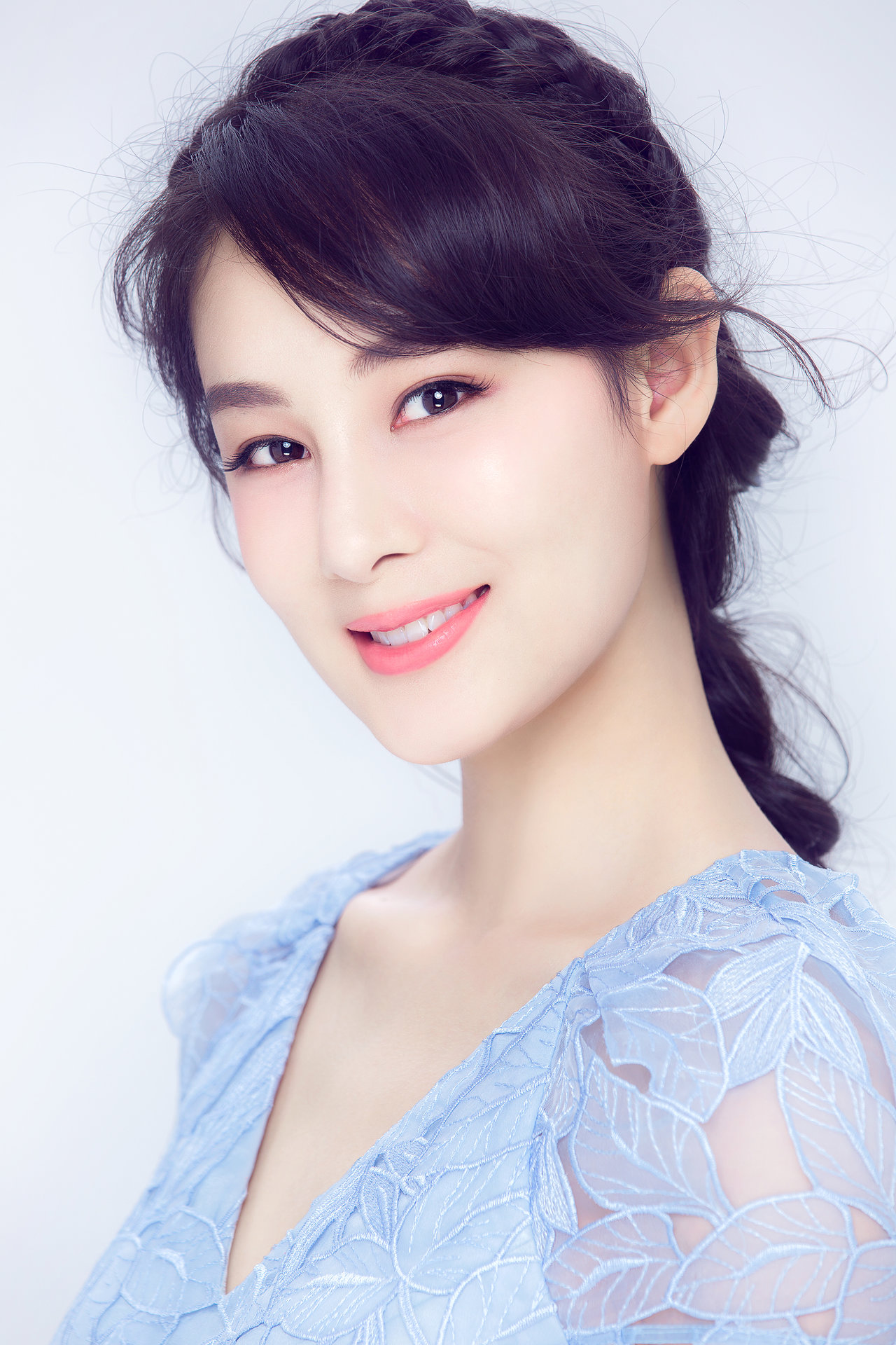  p>赵圆瑗,1991年5月9日出生于山东,中国内地女演员,毕业于 a target=