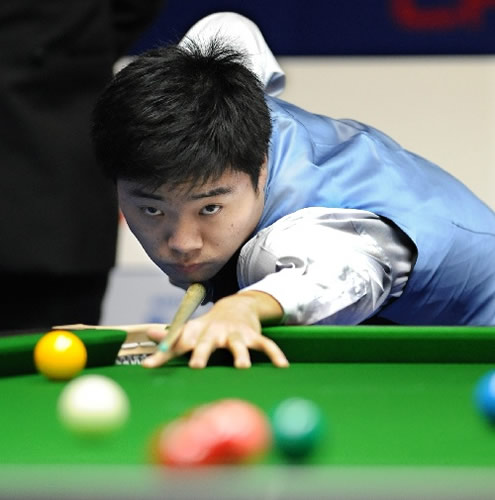 ">宜兴市 /a>,中国男子 a target="_blank" href="/item/台球/83132"