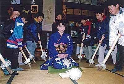 打新娘屁屁