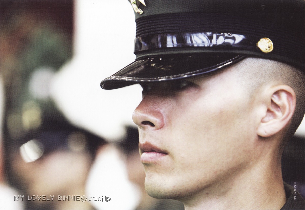  p>玄彬(hyun bin),本名"金泰坪",1982年9月25日出生于韩国首尔特别市