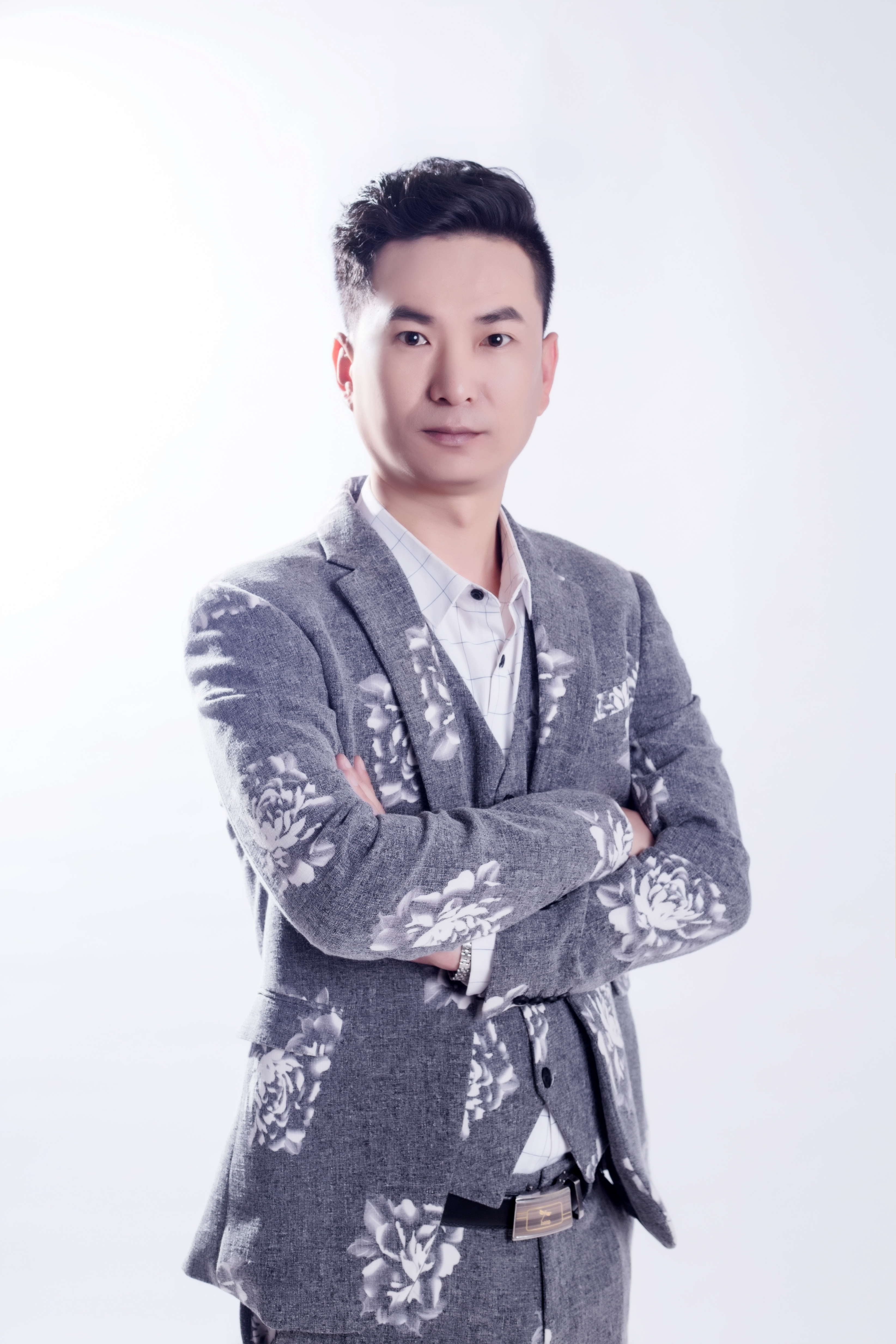 黑夜不寂寞