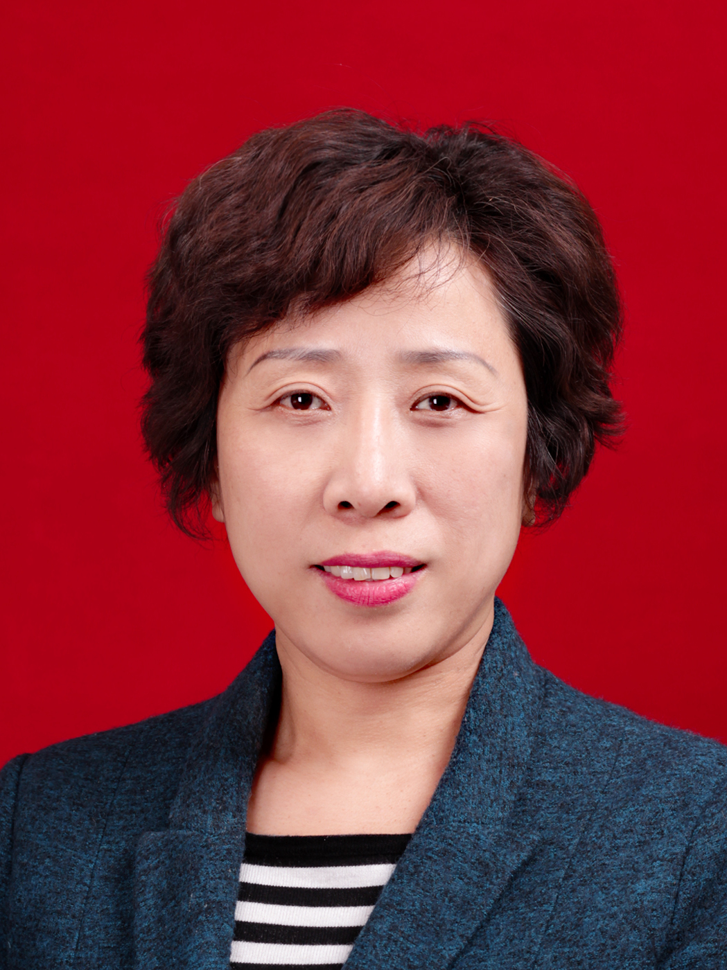  p>张子筠,女,1965年10月出生,河北滦南人,中共党员,大专学历.