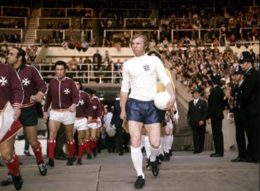  p>博比·穆尔(bobby moore,1941年4月12日—1993年2月24日),前英国