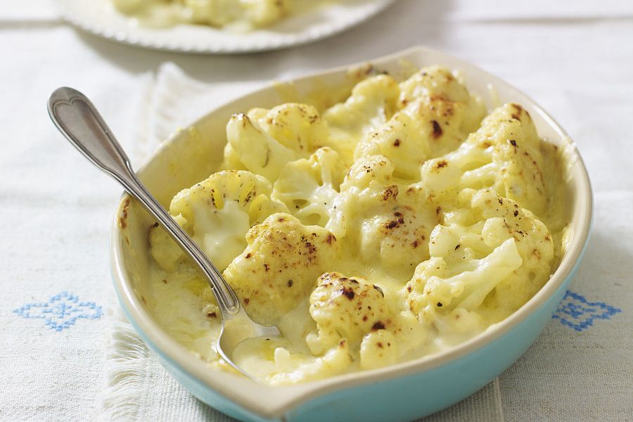  p>奶油菜花是一道由菜花,鸡蛋, a target="_blank" href="/item/牛奶