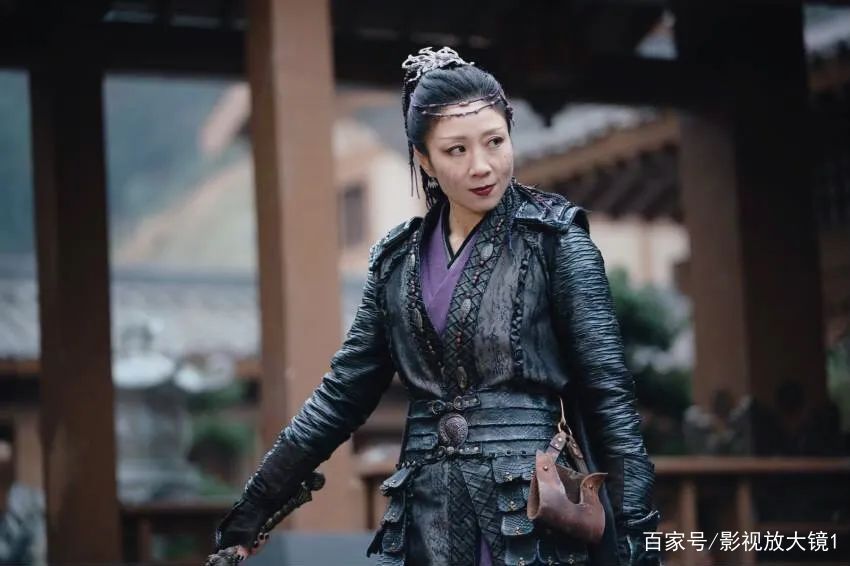 专访《月上重火》周小飞：功夫女星的“飞”凡人生_百科TA说