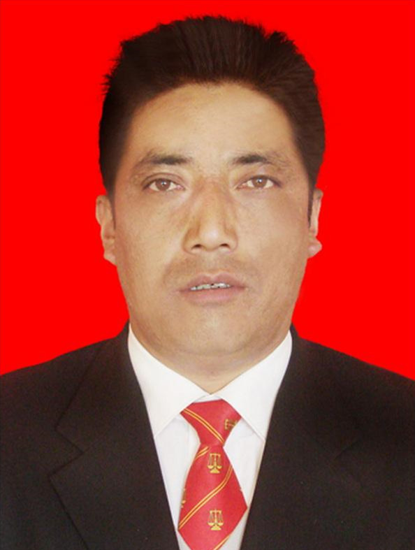  p>董强,男,藏族,1971年05月生,青海省班玛县人,1992年7月参加工作