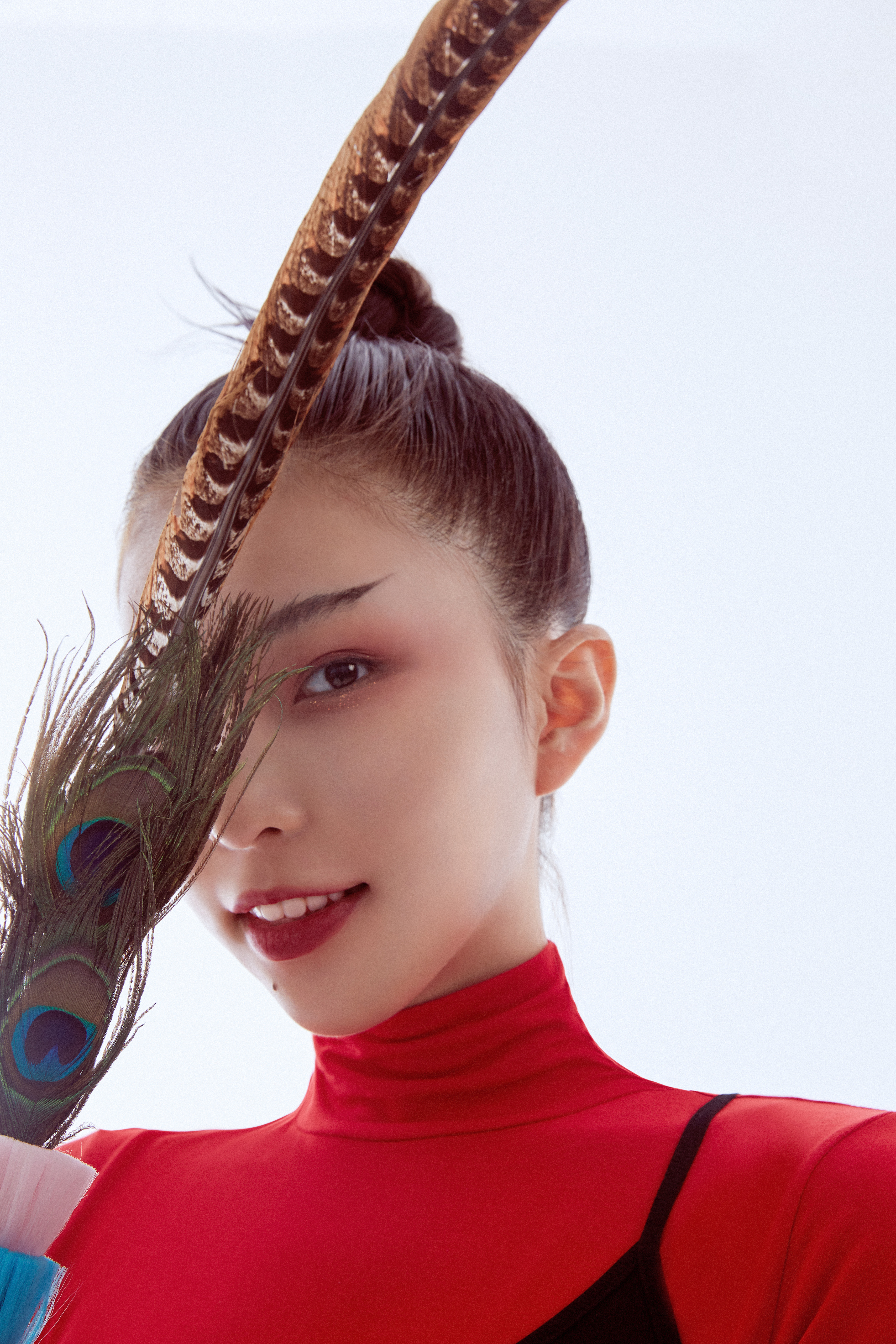 id="gnb1ms8w25">戚琦,1998年4月14日出生于黑龙江哈尔滨,内地女歌 