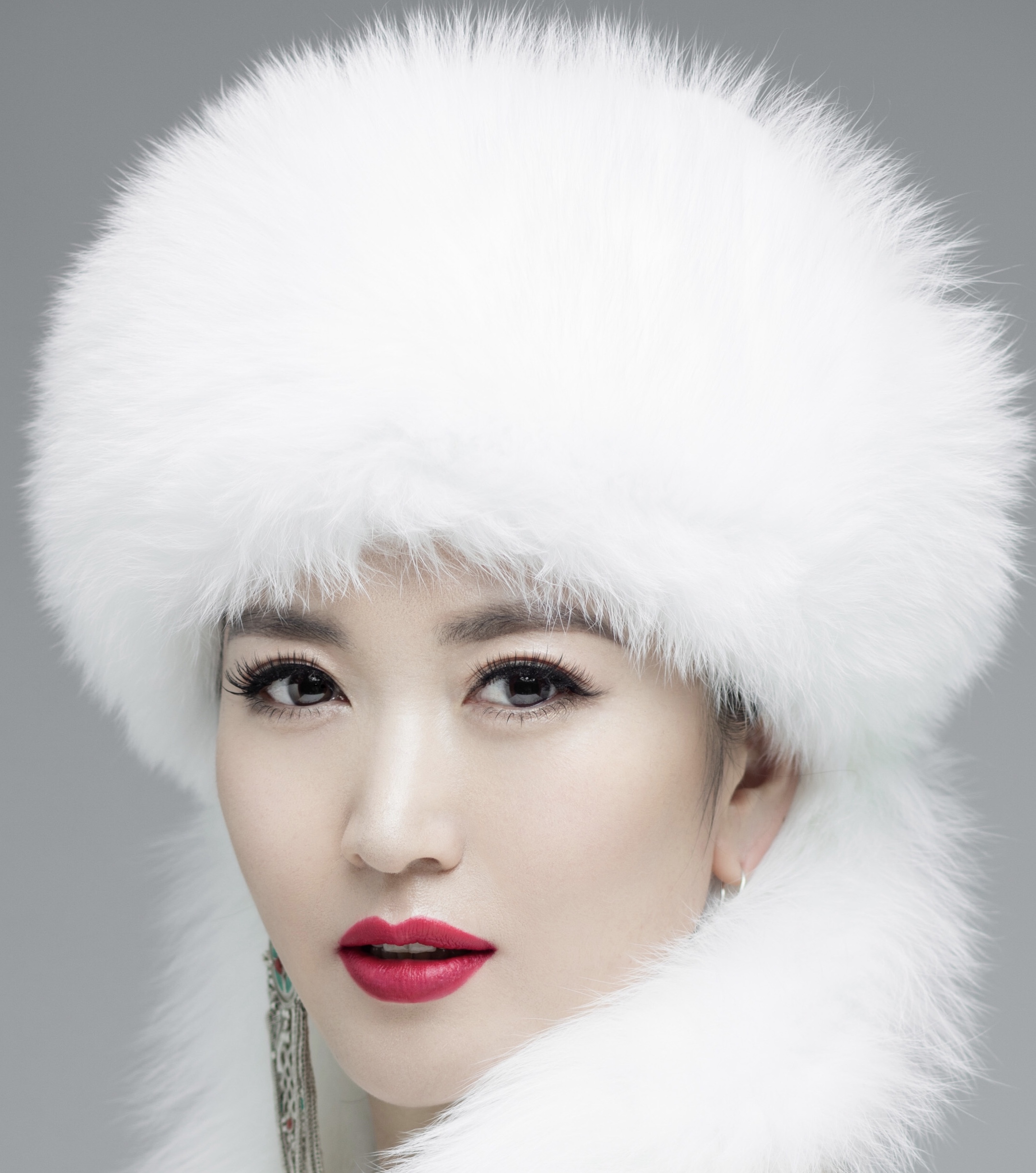  span class="ref" data-ctrid="sn7kaw6hcxkn">达斡尔族女高音歌唱家