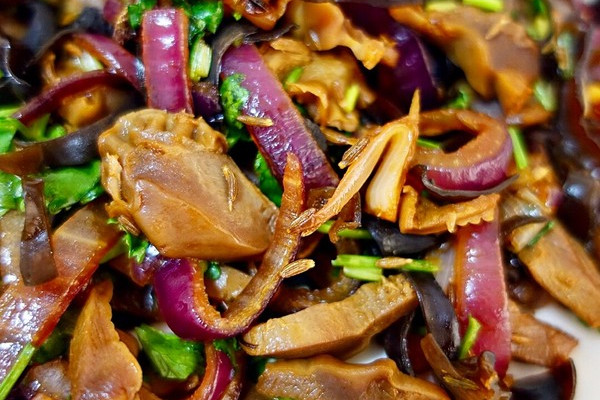 孜然洋葱炒鸡杂